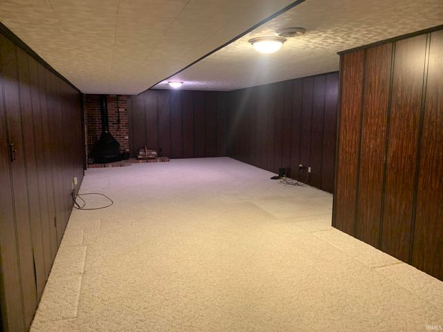 605 Coffeetree Lane, Evansville, IN 47712