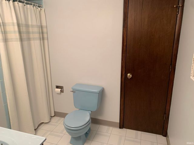 605 Coffeetree Lane, Evansville, IN 47712