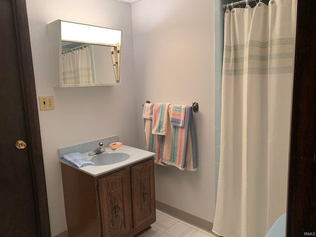 605 Coffeetree Lane, Evansville, IN 47712