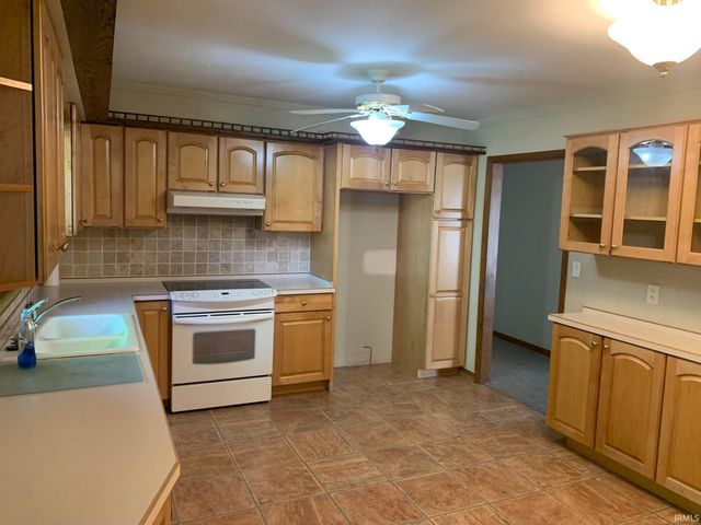 605 Coffeetree Lane, Evansville, IN 47712