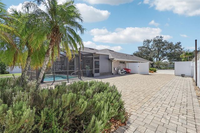 1506 AUBURN OAKS BOULEVARD, Auburndale, FL 33823