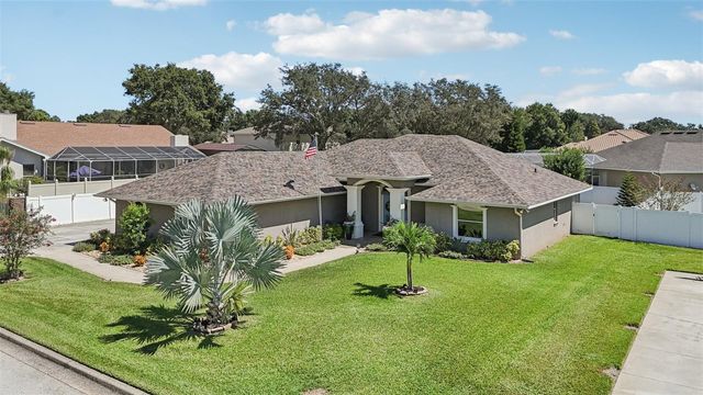 1506 AUBURN OAKS BOULEVARD, Auburndale, FL 33823
