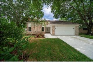 13911 Briar Place Drive, Houston, TX 77077