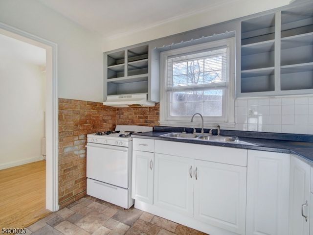 40 Meadowbrook Pl B, Maplewood Twp., NJ 07040