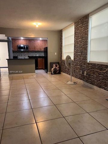 2175 NE 170th Street 114, North Miami Beach, FL 33162