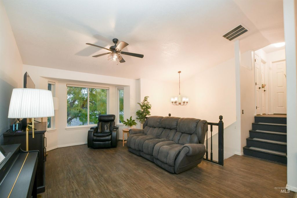 146 N Sagehen, Nampa, ID 83651 photo 5