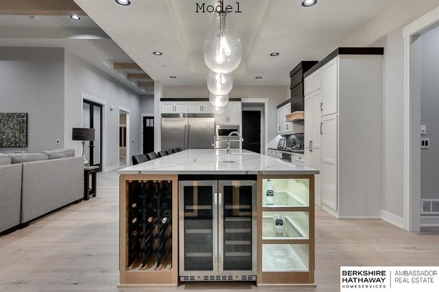 3902 S 212 Street, Omaha, NE 68022