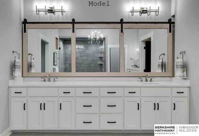 3902 S 212 Street, Omaha, NE 68022