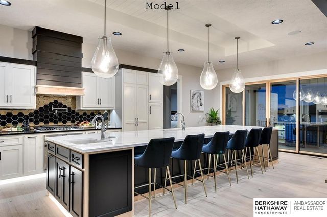 3902 S 212 Street, Omaha, NE 68022