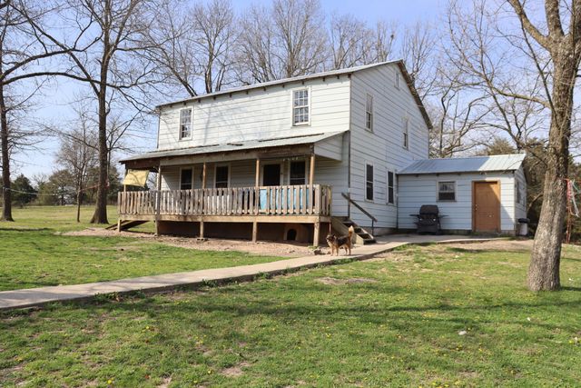 1138 Amish Loop, Seymour, MO 65746