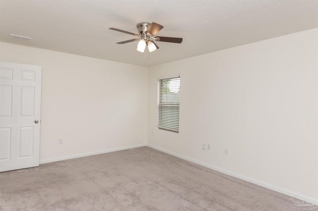 8772 Schooner Ln, Pensacola, FL 32507