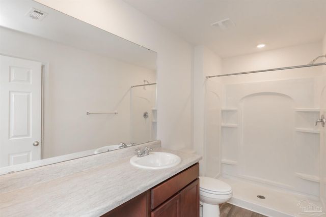 8772 Schooner Ln, Pensacola, FL 32507