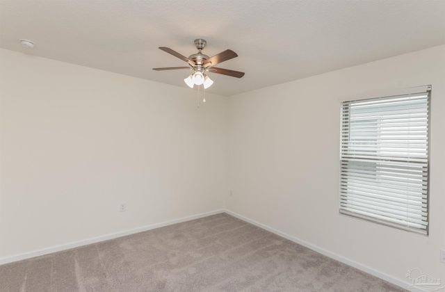 8772 Schooner Ln, Pensacola, FL 32507