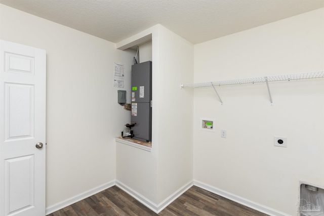 8772 Schooner Ln, Pensacola, FL 32507