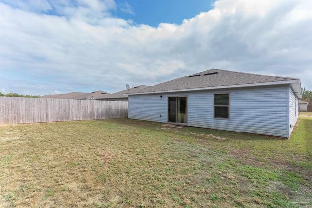 8772 Schooner Ln, Pensacola, FL 32507