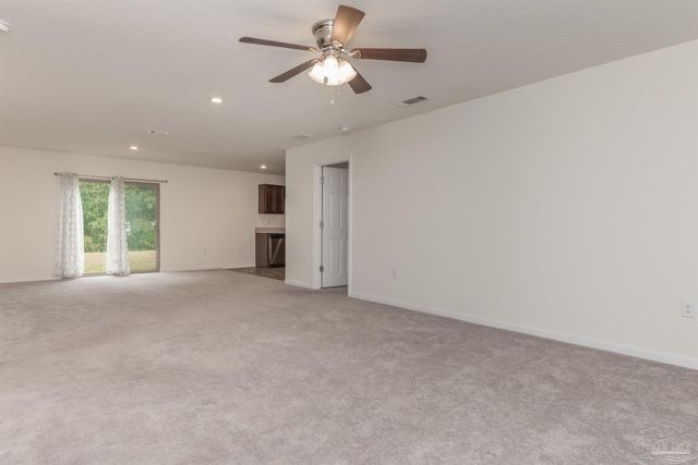 8772 Schooner Ln, Pensacola, FL 32507