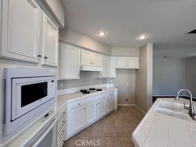 30906 Crystalaire Drive, Temecula, CA 92591