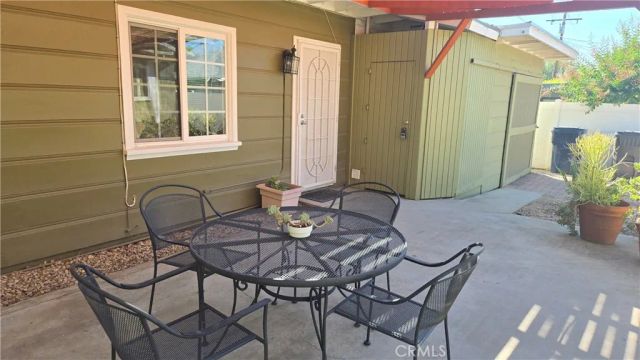 422 Bond 2, Redlands, CA 92373