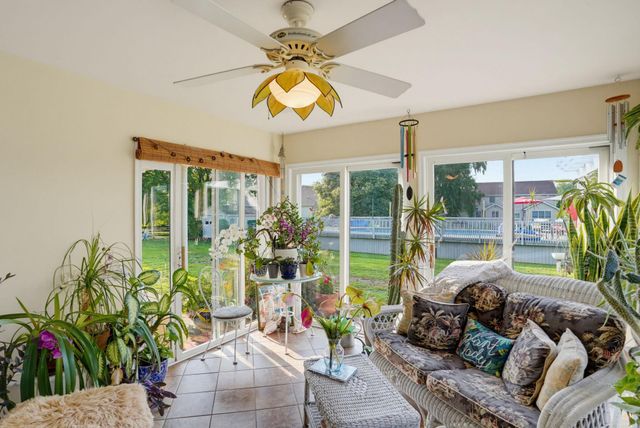 36 BENSON CT, Dover, DE 19901