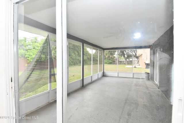 838 Gillen Avenue NW, Palm Bay, FL 32907