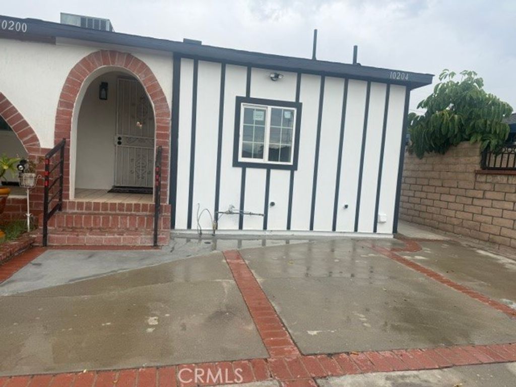 10200 10204 N Rincon Avenue N, Pacoima, CA 91331 — exterior