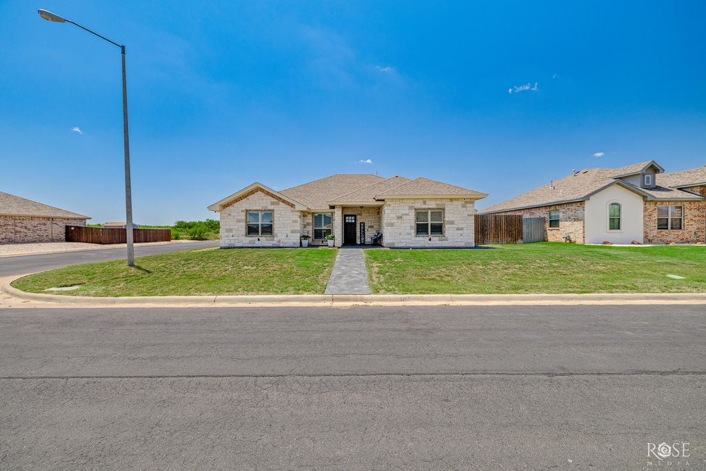 Image 2 of property listing at 4125 Pendleton Parkway, San Angelo, TX 76904