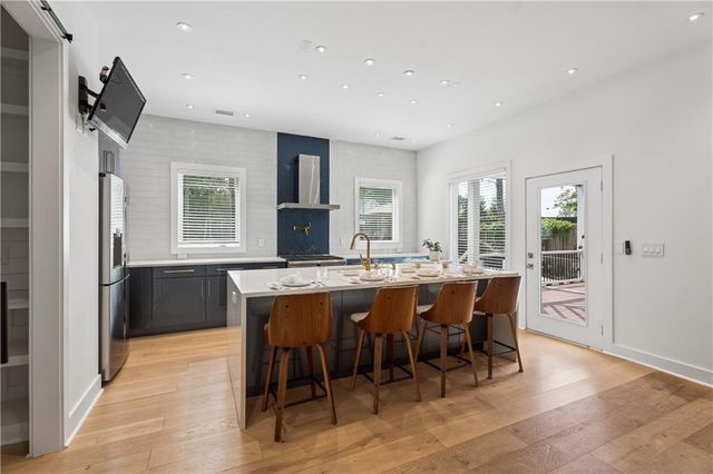 4130 Lower Roswell Road, Marietta, GA 30068