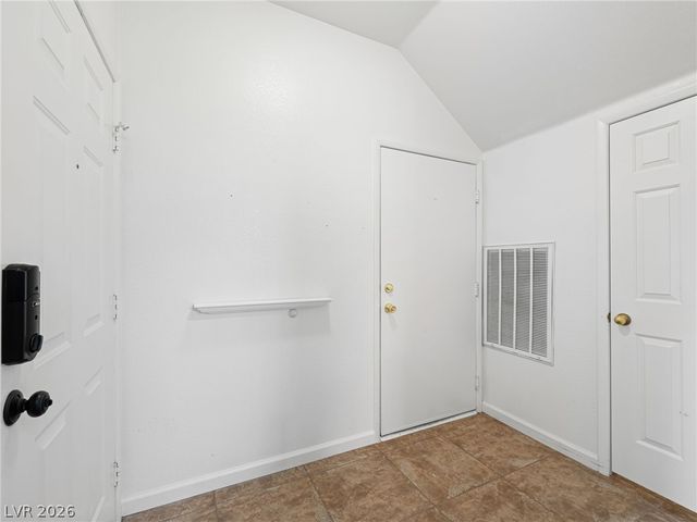 9281 Silver Arrow Court, Las Vegas, NV 89117