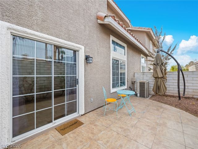 9281 Silver Arrow Court, Las Vegas, NV 89117