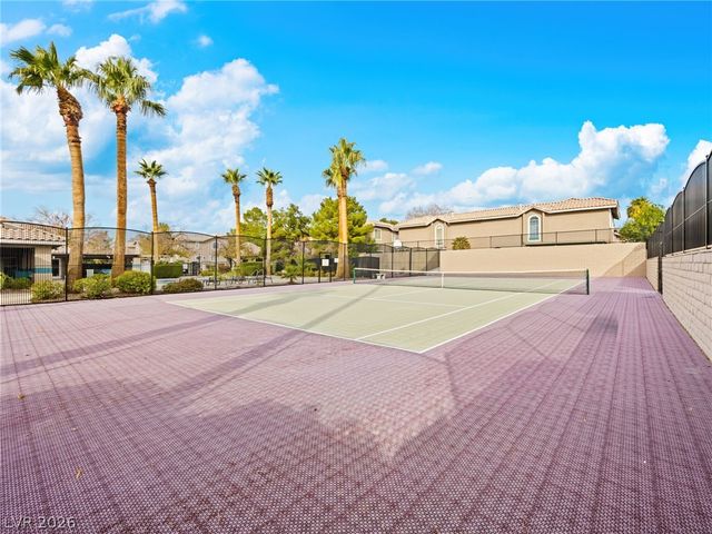 9281 Silver Arrow Court, Las Vegas, NV 89117