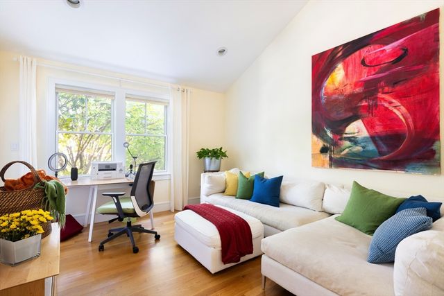 34 Hyslop Road, Brookline, MA 02445