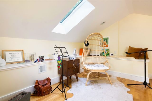 34 Hyslop Road, Brookline, MA 02445