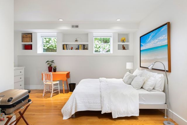 34 Hyslop Road, Brookline, MA 02445