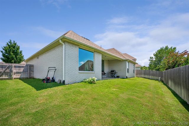 2019 W 113th Street S, Jenks, OK 74037