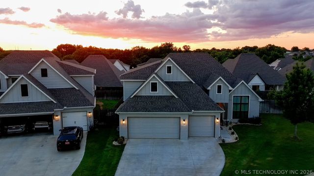 2019 W 113th Street S, Jenks, OK 74037