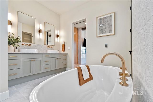 3491 N Templeton Way, Eagle, ID 83616