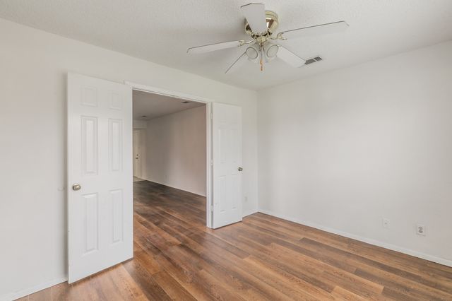 920 Turtle Cove 252, Irving, TX 75060