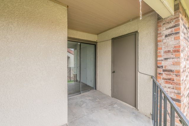 920 Turtle Cove 252, Irving, TX 75060