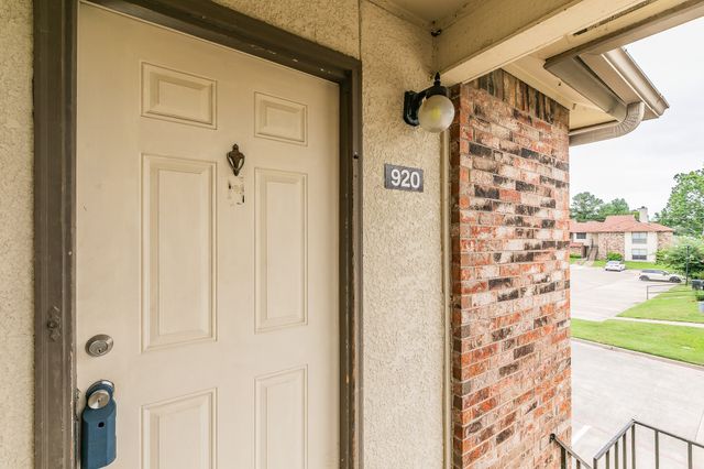 920 Turtle Cove 252, Irving, TX 75060