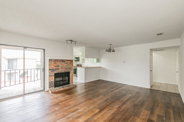 920 Turtle Cove 252, Irving, TX 75060