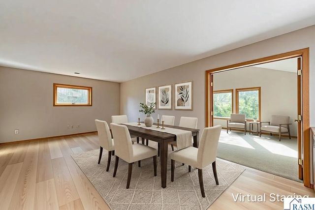 208 Chancery Lane, Mankato, MN 56001