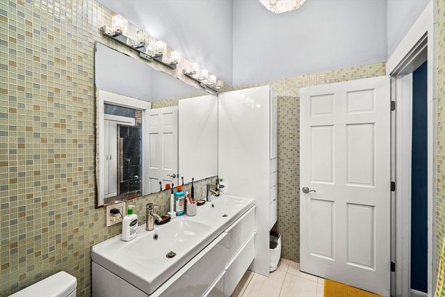 70 Exchange 206, Lynn, MA 01901