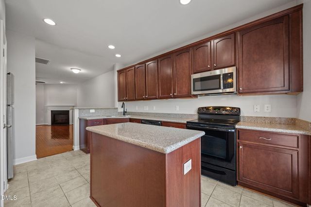 8006 Goldenrain Way, Raleigh, NC 27612