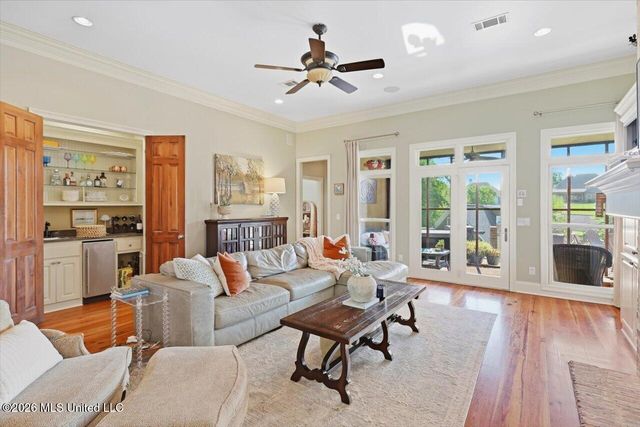 110 Lake Ridge Drive, Madison, MS 39110