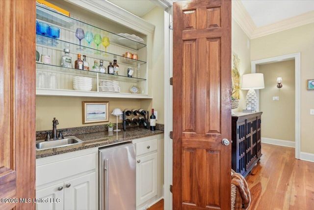 110 Lake Ridge Drive, Madison, MS 39110