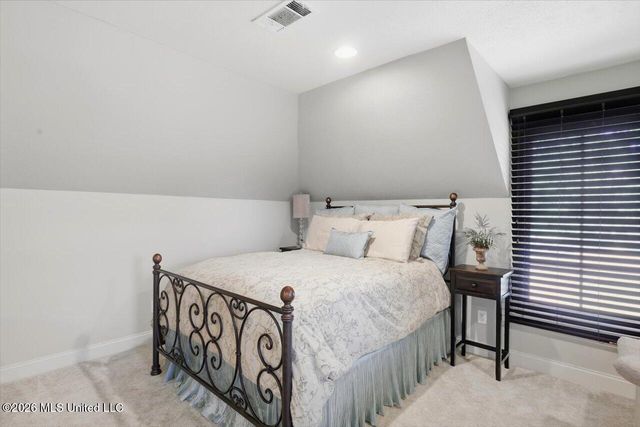 110 Lake Ridge Drive, Madison, MS 39110