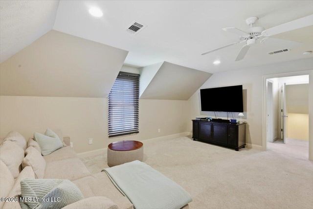110 Lake Ridge Drive, Madison, MS 39110