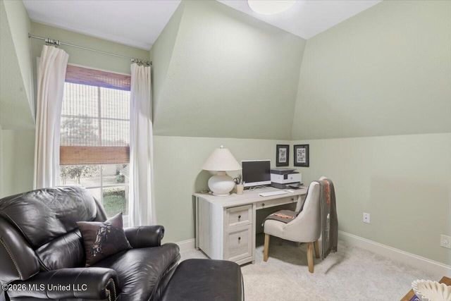 110 Lake Ridge Drive, Madison, MS 39110