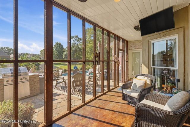 110 Lake Ridge Drive, Madison, MS 39110