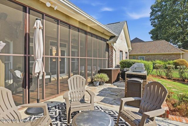 110 Lake Ridge Drive, Madison, MS 39110